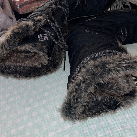 Columbia ~Women's Black Faux Fur-Lined Winter Boots~ size 9.5 - Picture 11 of 16